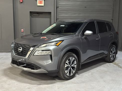 Used 2022 Nissan Rogue SV AWD/4WD image 2