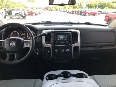 Used 2016 RAM 2500 SLT AWD/4WD image 14