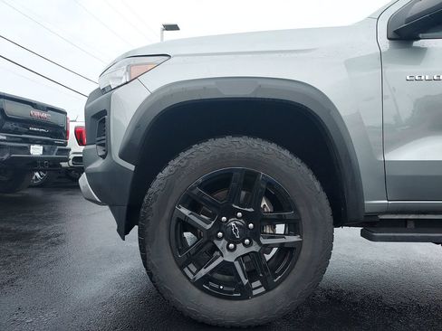 Used 2023 Chevrolet Colorado Trail Boss w/ Advanced Trailering Package AWD/4WD image 16