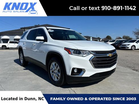Used 2018 Chevrolet Traverse LT image 1