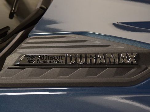 Used 2024 Chevrolet Silverado 3500 High Country w/ Technology Package image 18