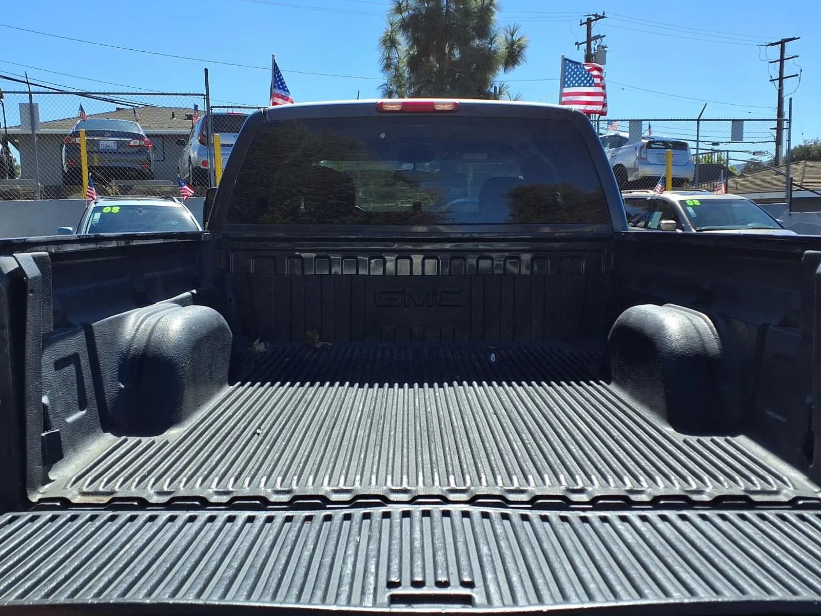 Used 2004 GMC Sierra 2500 SLE w/ Heavy-Duty Power Package RWD image 6