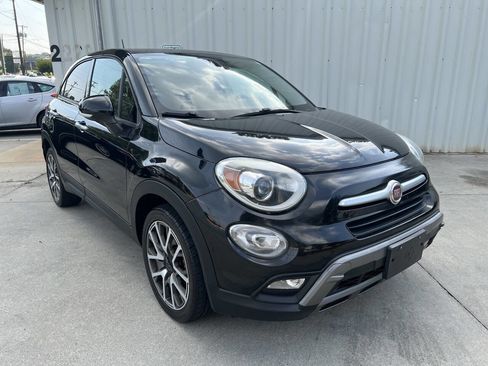 Used 2016 FIAT 500X Trekking Plus image 1