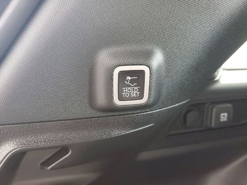 New 2025 Jeep Grand Cherokee Limited w/ Black Appearance Package image 33