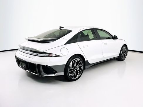 Used 2024 Hyundai Ioniq 6 SEL image 9