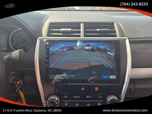 Used 2015 Toyota Camry SE image 13