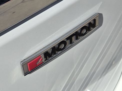 Used 2021 Volkswagen Atlas SEL Premium image 12