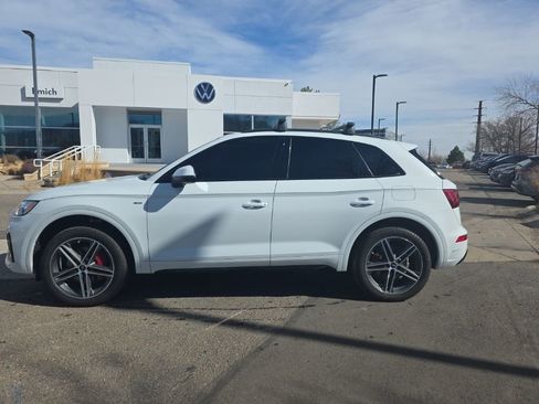Used 2025 Audi Q5 e Premium Plus w/ Premium Plus Package image 2