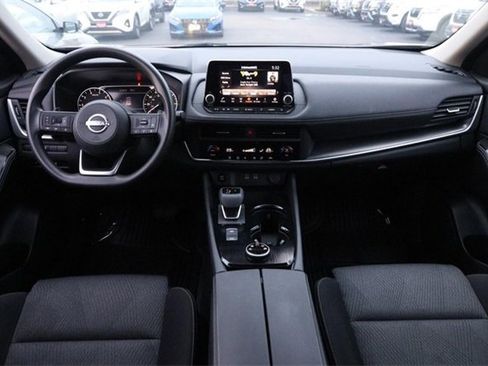 Certified 2024 Nissan Rogue SV image 20