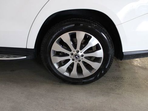 Used 2017 Mercedes-Benz GLS 450 4MATIC image 36