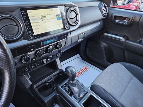Used 2023 Toyota Tacoma TRD Off-Road image 20