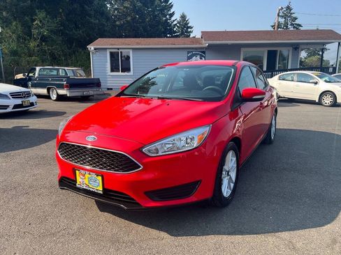 Used 2015 Ford Focus SE FWD image 17