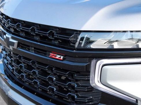 Used 2023 Chevrolet Tahoe Z71 w/ Luxury Package AWD/4WD image 9