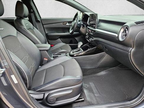 Used 2022 Kia Forte GT-Line w/ GT-Line Technology Package FWD image 20