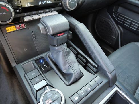Certified 2026 Toyota 4Runner TRD Off-Road Premium w/ Tow Technology Package AWD/4WD image 25