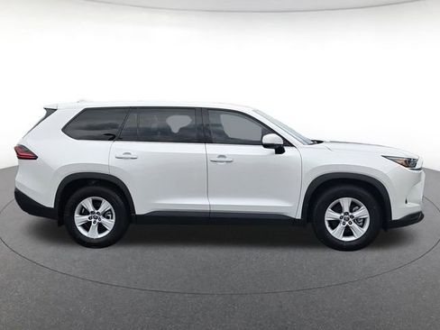 Used 2025 Toyota Grand Highlander FWD image 7
