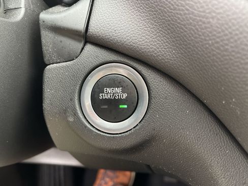 Used 2024 Chevrolet Equinox LT w/ LPO, Floor Liner Package image 16