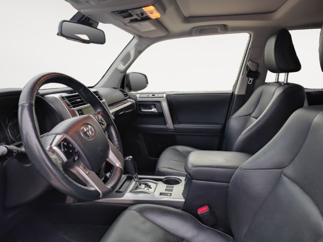 Used 2023 Toyota 4Runner Limited AWD/4WD image 9