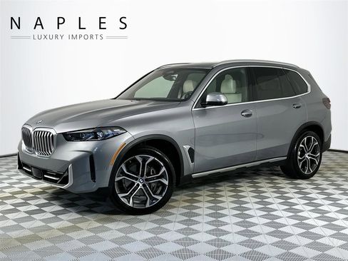 Used 2025 BMW X5 sDrive40i w/ Climate Comfort Package RWD image 1
