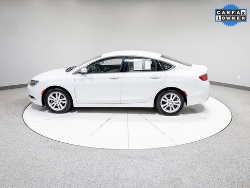 Used 2016 Chrysler 200 Limited image 28