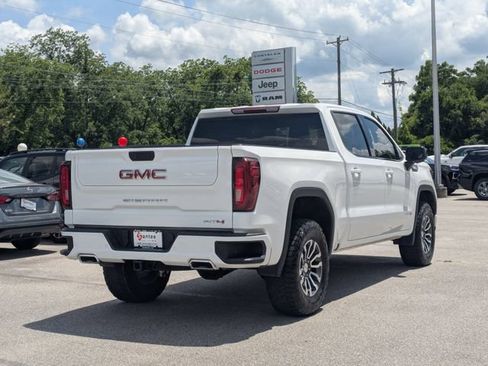 Used 2023 GMC Sierra 1500 AT4 AWD/4WD image 3