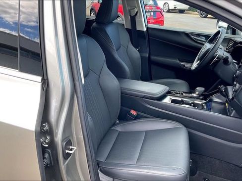 Used 2025 Lexus NX 350h AWD w/ Premium Package image 7