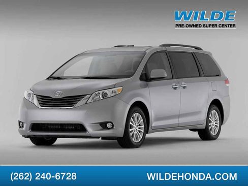 Used 2012 Toyota Sienna LE w/ Towing Pkg AWD/4WD image 1