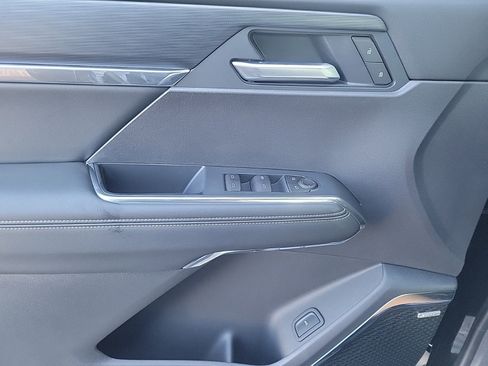 New 2026 GMC Acadia Elevation w/ Elevation Premium Package image 15