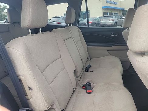 Used 2016 Honda Pilot EX image 23
