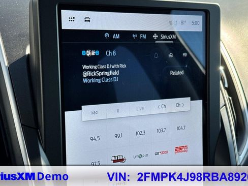 Used 2024 Ford Edge SEL image 34