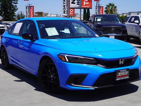Used 2024 Honda Civic Sport image 2