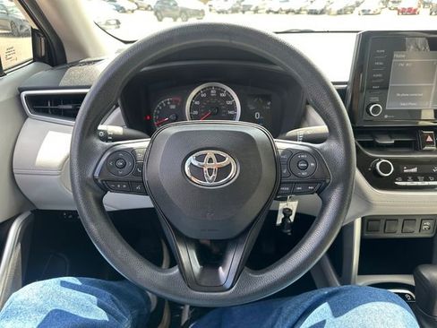 Certified 2022 Toyota Corolla Cross L AWD/4WD image 38