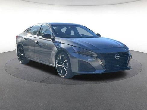 Certified 2025 Nissan Altima 2.5 SR w/ SR Premium Package image 26