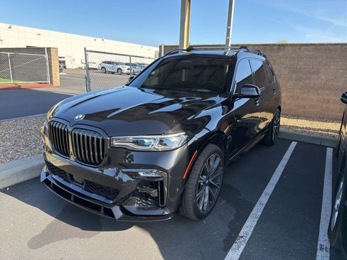 Used 2021 BMW X7 M50i AWD/4WD image 4
