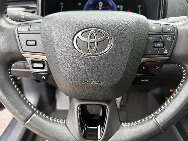 Certified 2025 Toyota Camry SE FWD image 24