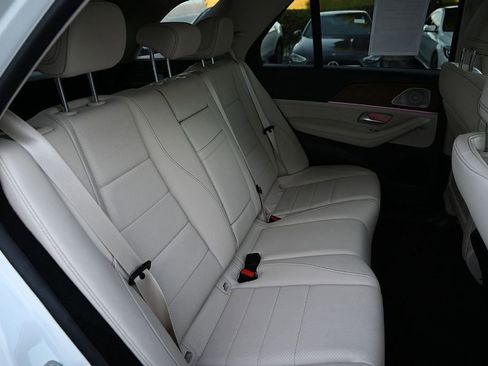 Certified 2024 Mercedes-Benz GLE 450 4MATIC image 12