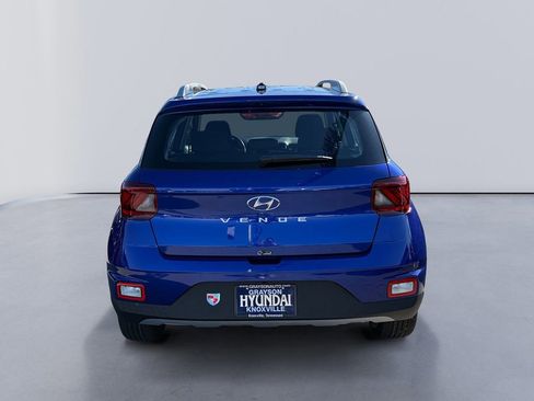 New 2026 Hyundai Venue SEL FWD image 4