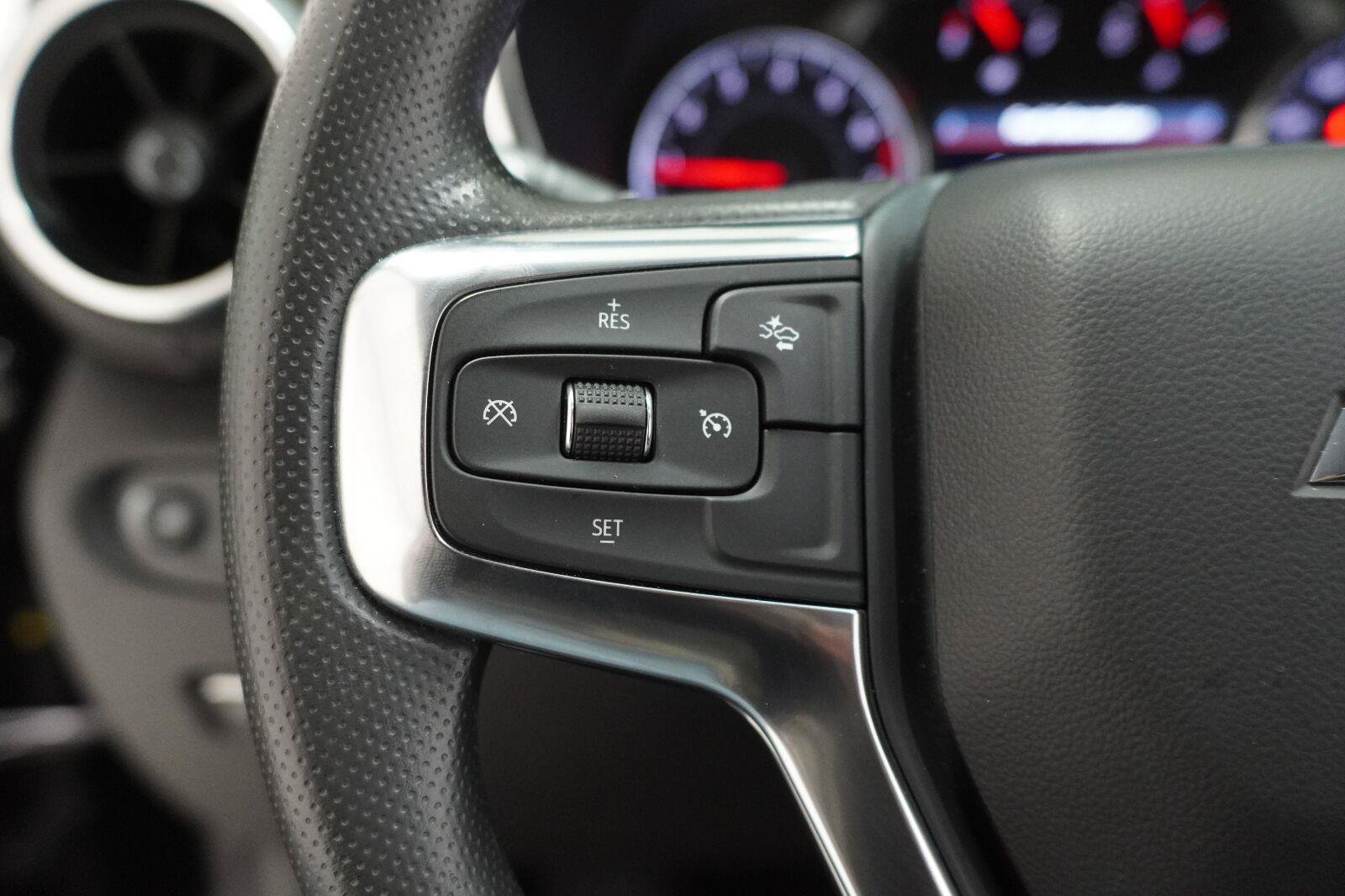 Used 2024 Chevrolet Blazer LT w/ Convenience Package FWD image 16