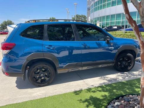 Used 2022 Subaru Forester Wilderness w/ Wilderness Package AWD/4WD image 2