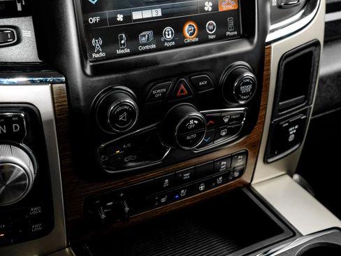 Used 2015 RAM 1500 Laramie w/ Convenience Group AWD/4WD image 35
