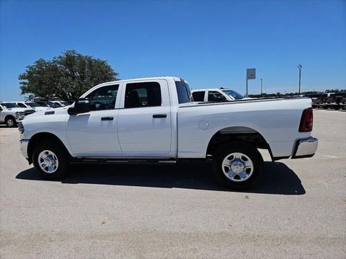 New 2026 RAM 2500 Tradesman AWD/4WD image 33