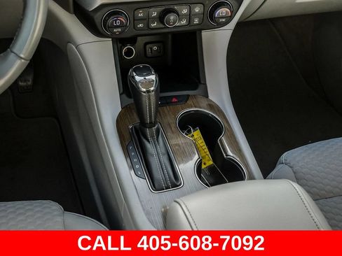 Used 2019 GMC Acadia SLE FWD image 29