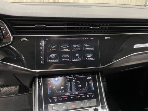Used 2021 Audi Q8 Premium Plus w/ Premium Plus Package AWD/4WD image 12