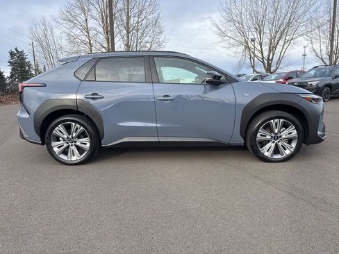 Certified 2023 Subaru Solterra Limited image 8