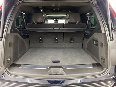 Certified 2023 Cadillac Escalade ESV Premium Luxury AWD/4WD image 27