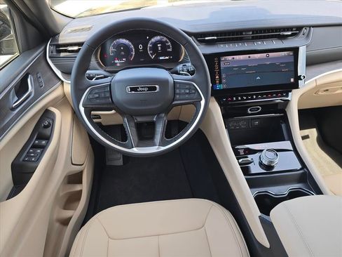 New 2026 Jeep Grand Cherokee L Limited AWD/4WD image 7