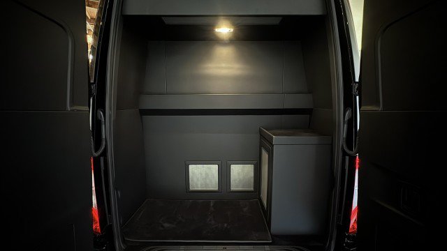 Used 2025 Mercedes-Benz Sprinter 2500 image 49