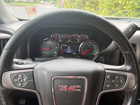 Used 2014 GMC Sierra 1500 SLT w/ All-Terrain Package AWD/4WD image 21