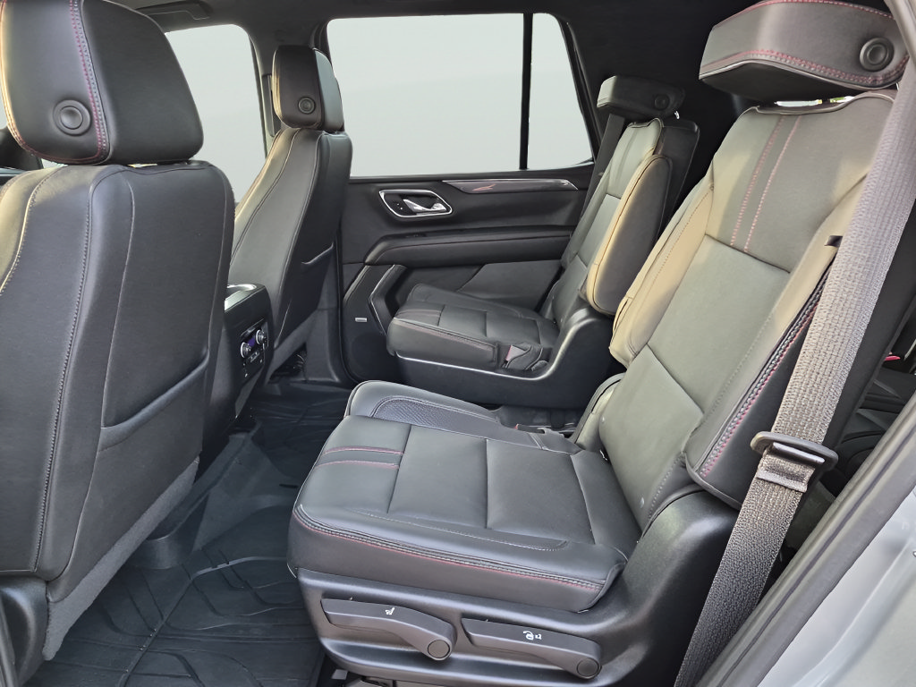 Used 2023 Chevrolet Tahoe RST w/ Luxury Package RWD image 32