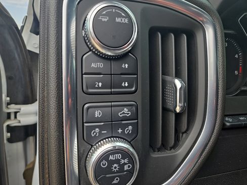 Used 2020 GMC Sierra 2500 AT4 w/ AT4 Premium Package AWD/4WD image 10